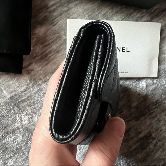 CHANEL CAVIAR LEATHER CC LOGO CREDIT CARD HOLDER WALLET - Picture 5 of 13